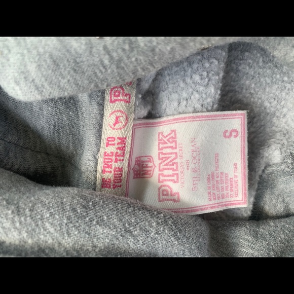 Pink sweat shirt with bling size small - Picture 2 of 3